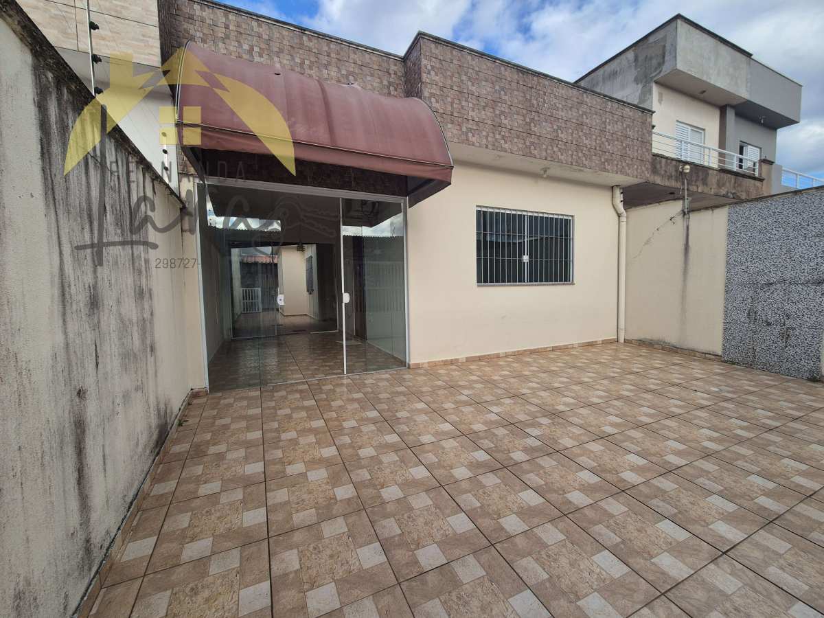 Casa à venda em Peruíbe, Jardim dos Prados, com 2 quartos, 76m² - Fernanda Lara Corretora
