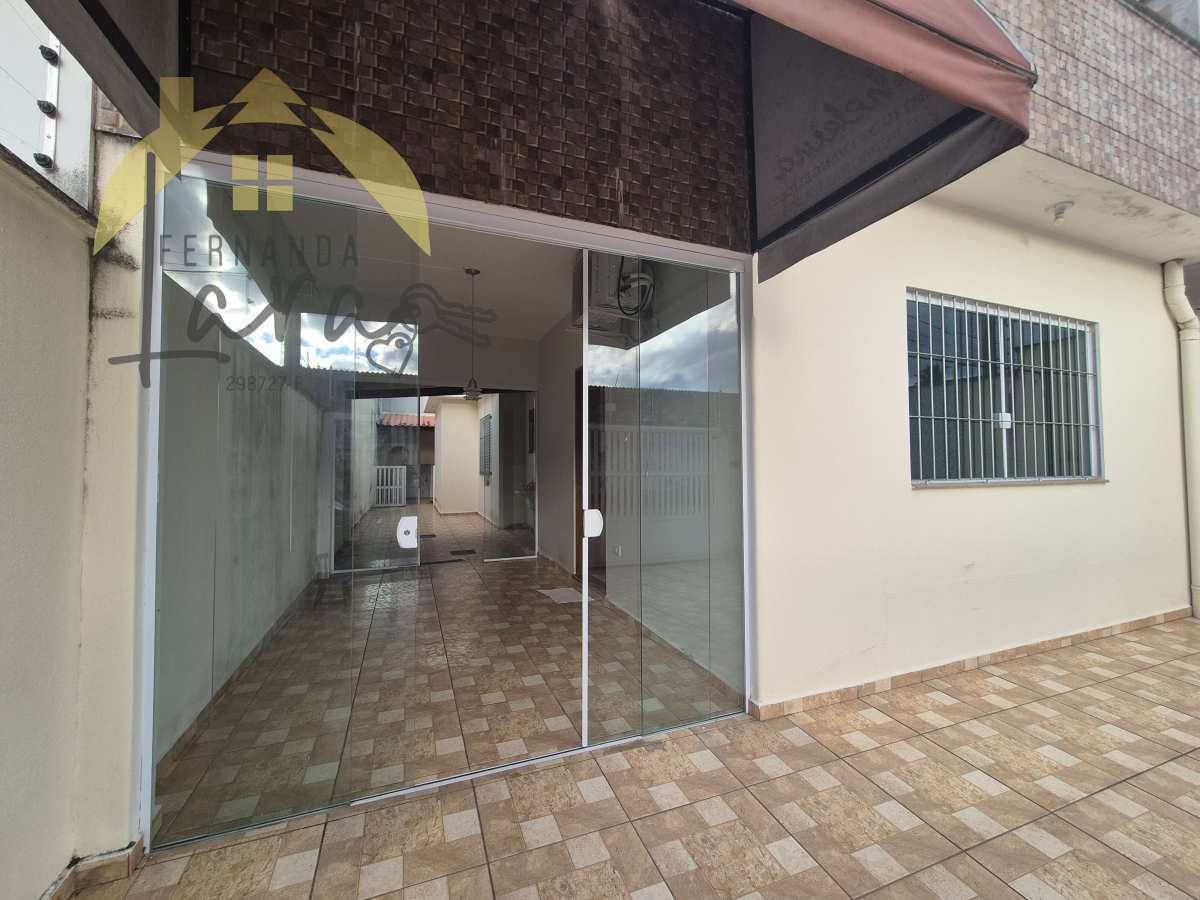 Casa à venda em Peruíbe, Jardim dos Prados, com 2 quartos, 76m² - Fernanda Lara Corretora