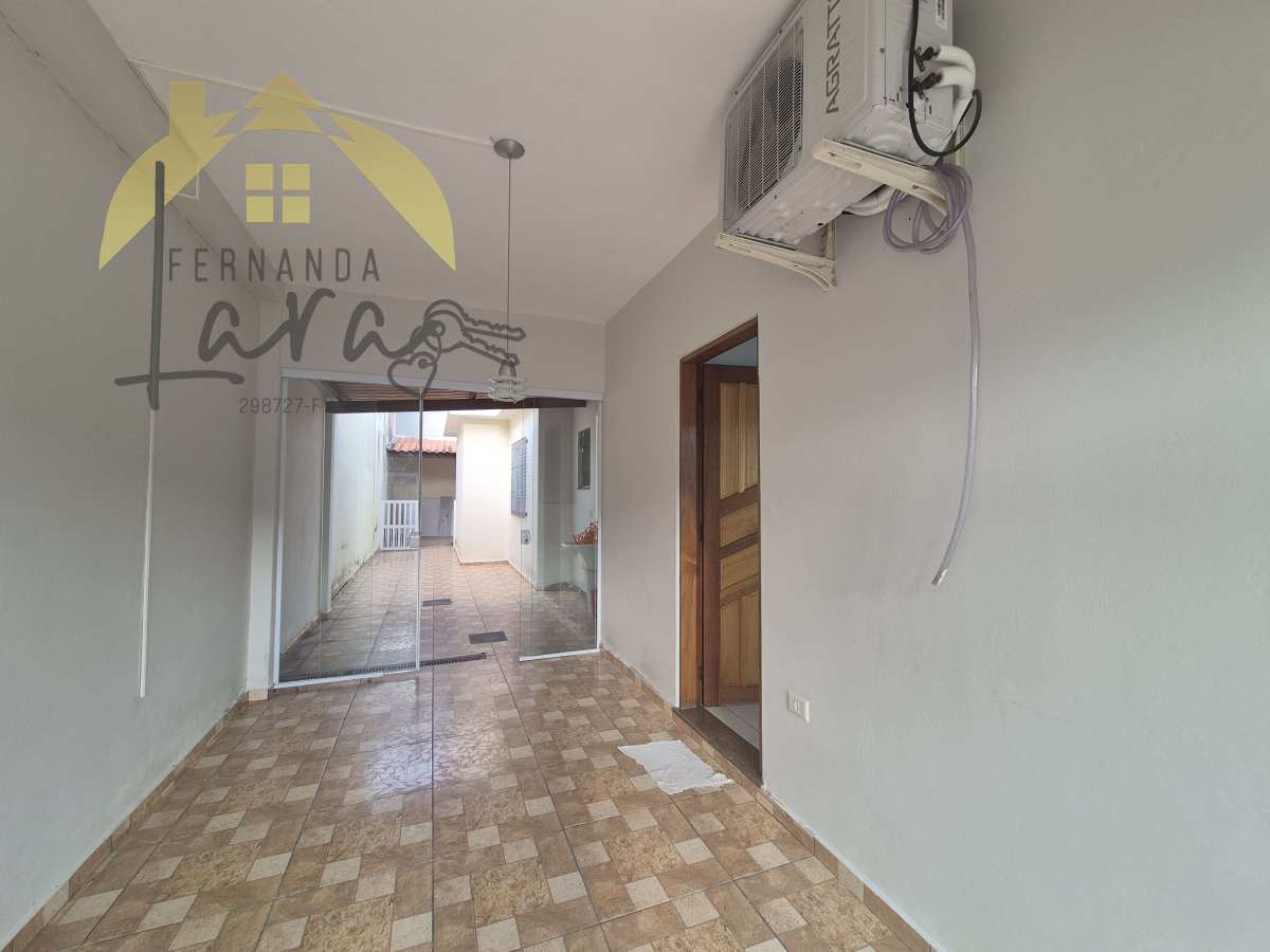 Casa à venda em Peruíbe, Jardim dos Prados, com 2 quartos, 76m² - Fernanda Lara Corretora