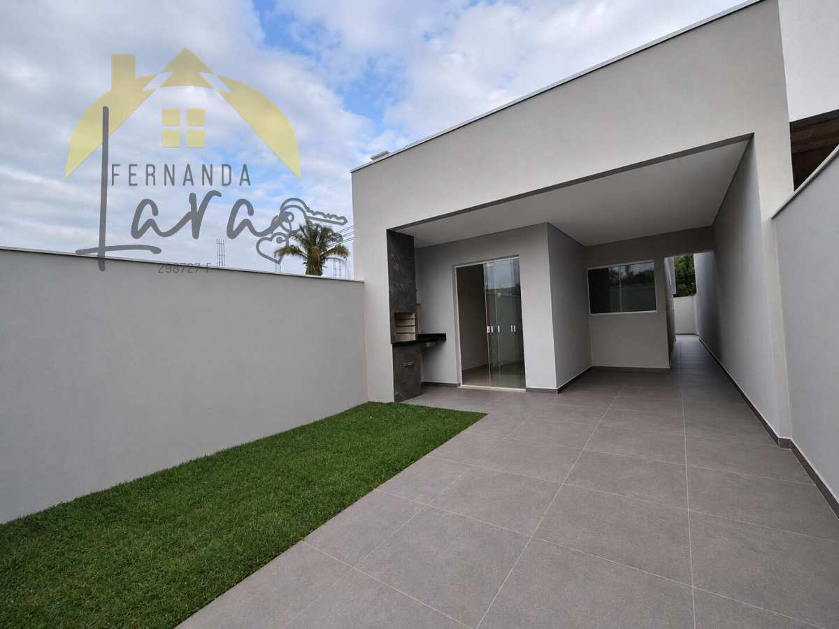 Casa à venda em Peruíbe, Jardim Somar, com 2 quartos, 70m² - Fernanda Lara Corretora