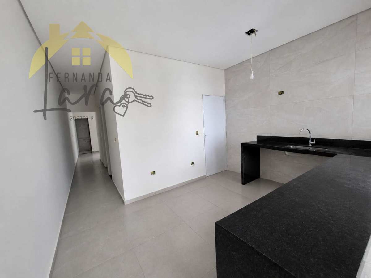 Casa à venda em Peruíbe, Jardim Somar, com 2 quartos, 70m² - Fernanda Lara Corretora