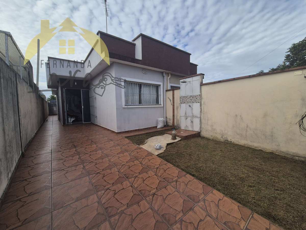 Casa à venda em Peruíbe, Ribamar, com 2 quartos, 60m²