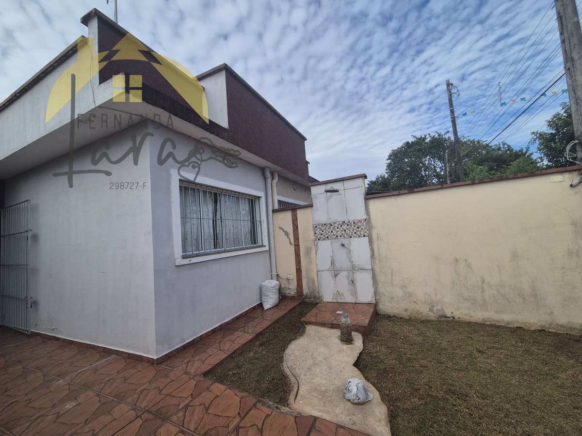 Casa à venda em Peruíbe, Ribamar, com 2 quartos, 60m² - Fernanda Lara Corretora