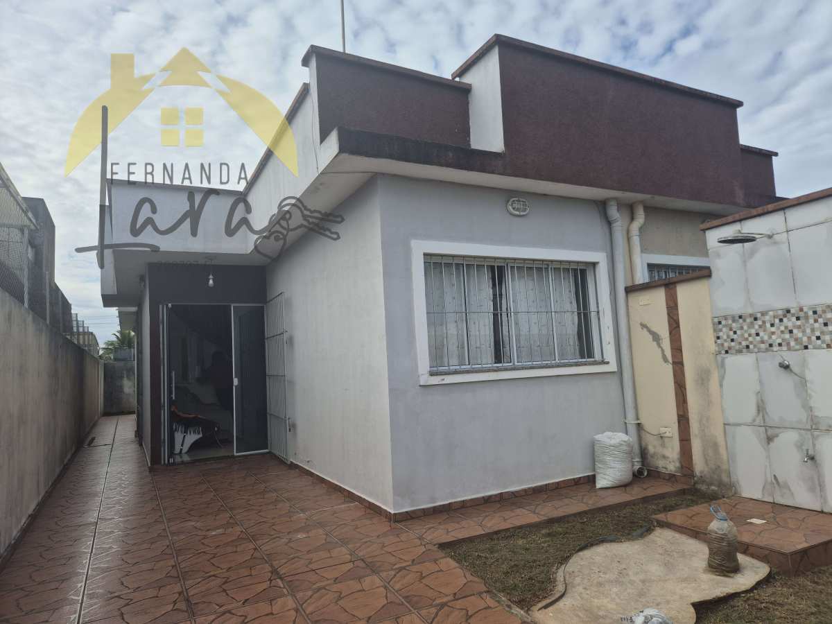 Casa à venda em Peruíbe, Ribamar, com 2 quartos, 60m² - Fernanda Lara Corretora