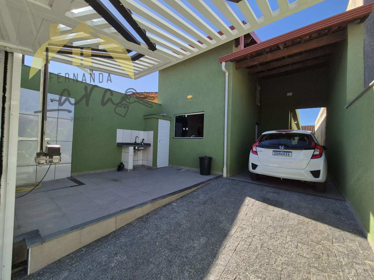 Casa à venda em Peruíbe, São João Batista II, com 2 quartos, 100m² - Fernanda Lara Corretora