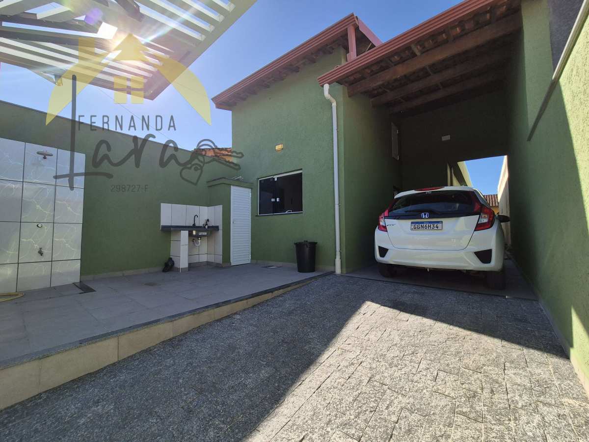 Casa à venda em Peruíbe, São João Batista II, com 2 quartos, 100m² - Fernanda Lara Corretora