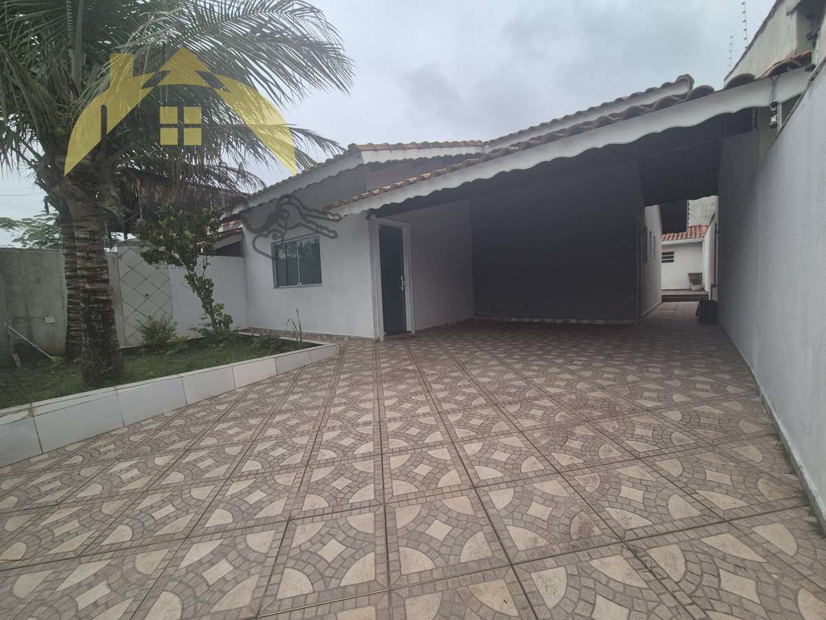 Casa à venda em Peruíbe, São Jose, com 3 quartos, 235m² - Fernanda Lara Corretora